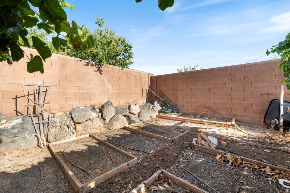 140 N 500 W La Verkin, UT 84745