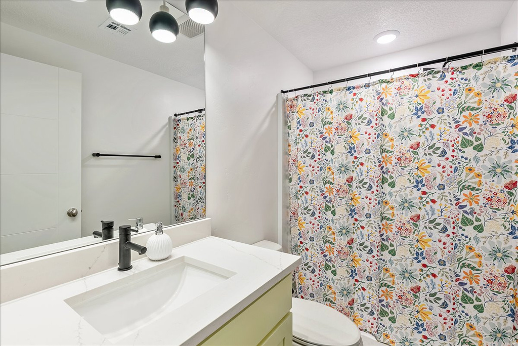 7908 S LAKE POWELL RD West Jordan, UT 84081