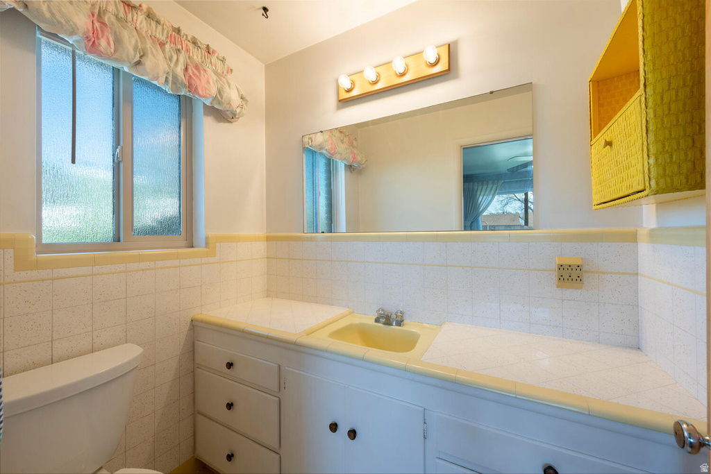 3728 S 2140 E Millcreek, UT 84109