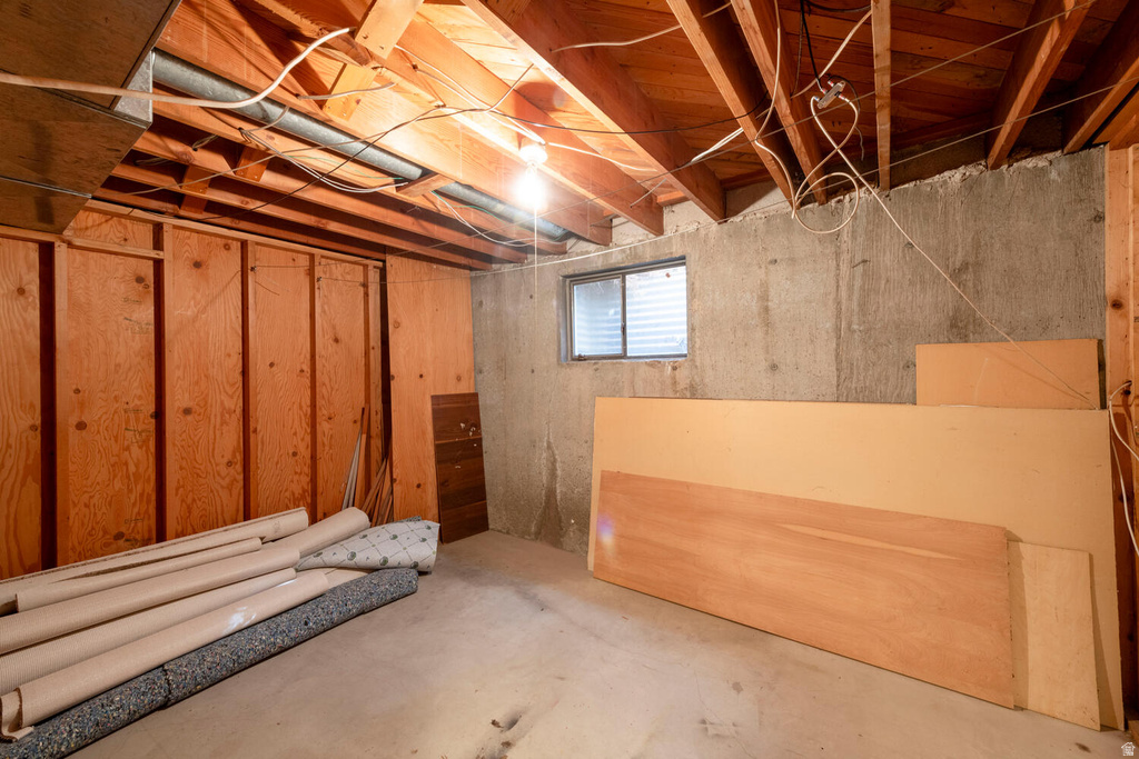 3728 S 2140 E Millcreek, UT 84109