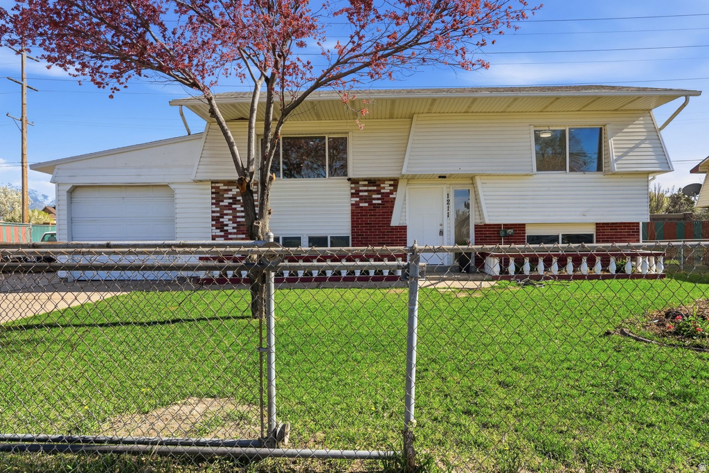 1211 W TAMARACK RD Taylorsville, UT 84123