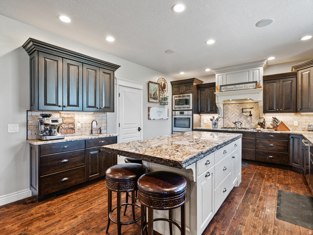 3050 N BRONZEWOOD CIR Erda, UT 84074