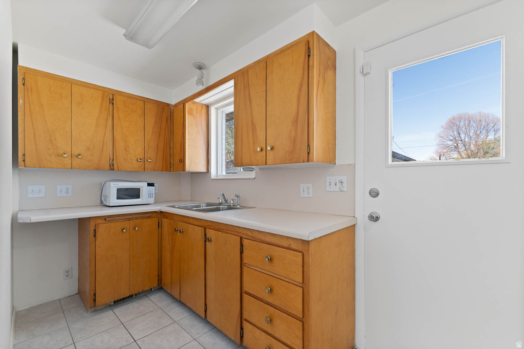 1225 E ZENITH AVE Salt Lake City, UT 84106