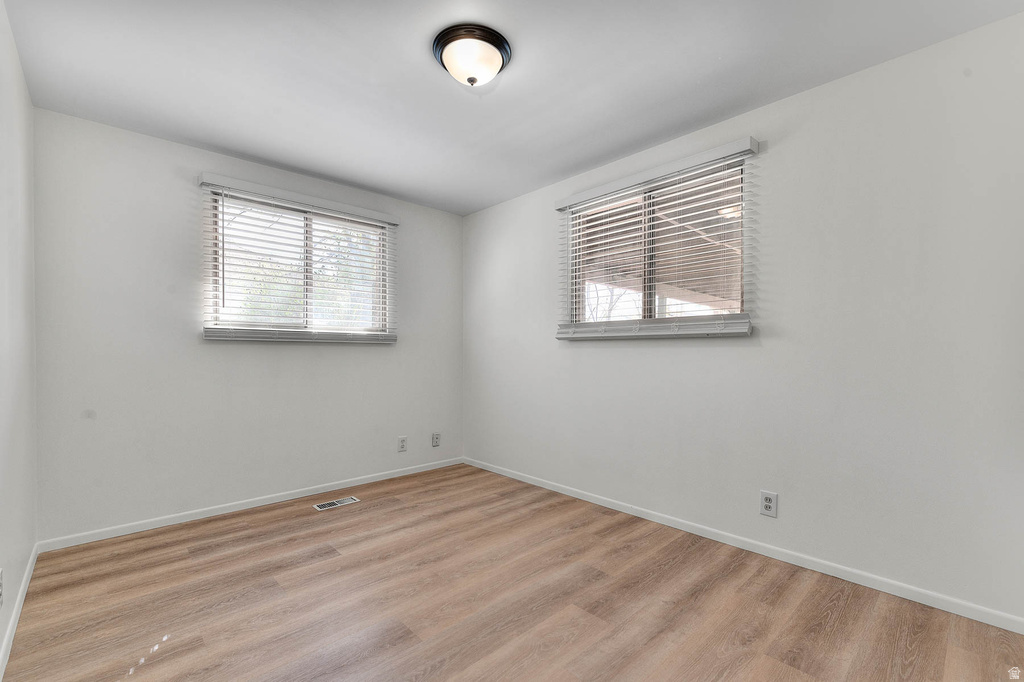 1225 E ZENITH AVE Salt Lake City, UT 84106