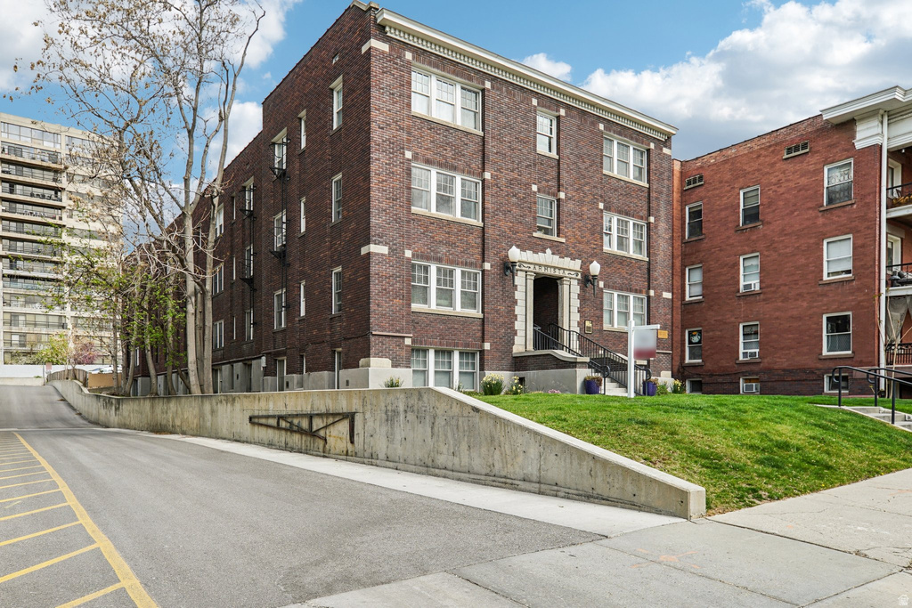 555 E 100 S #206 Salt Lake City, UT 84102