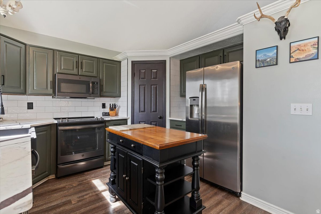 1149 W 1520 N Clinton, UT 84015