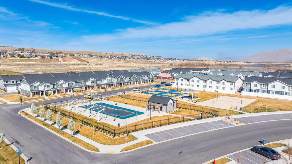 1204 W PATCHWORK DR Santaquin, UT 84655