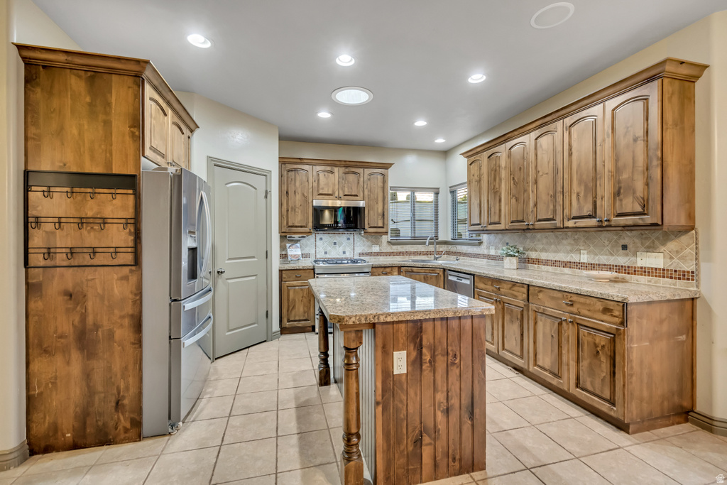 5612 W HIGH SPIRIT CT Herriman, UT 84096