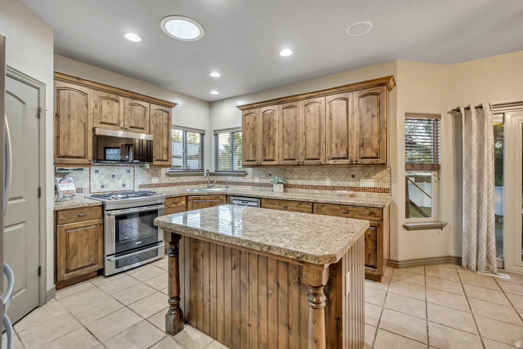5612 W HIGH SPIRIT CT Herriman, UT 84096