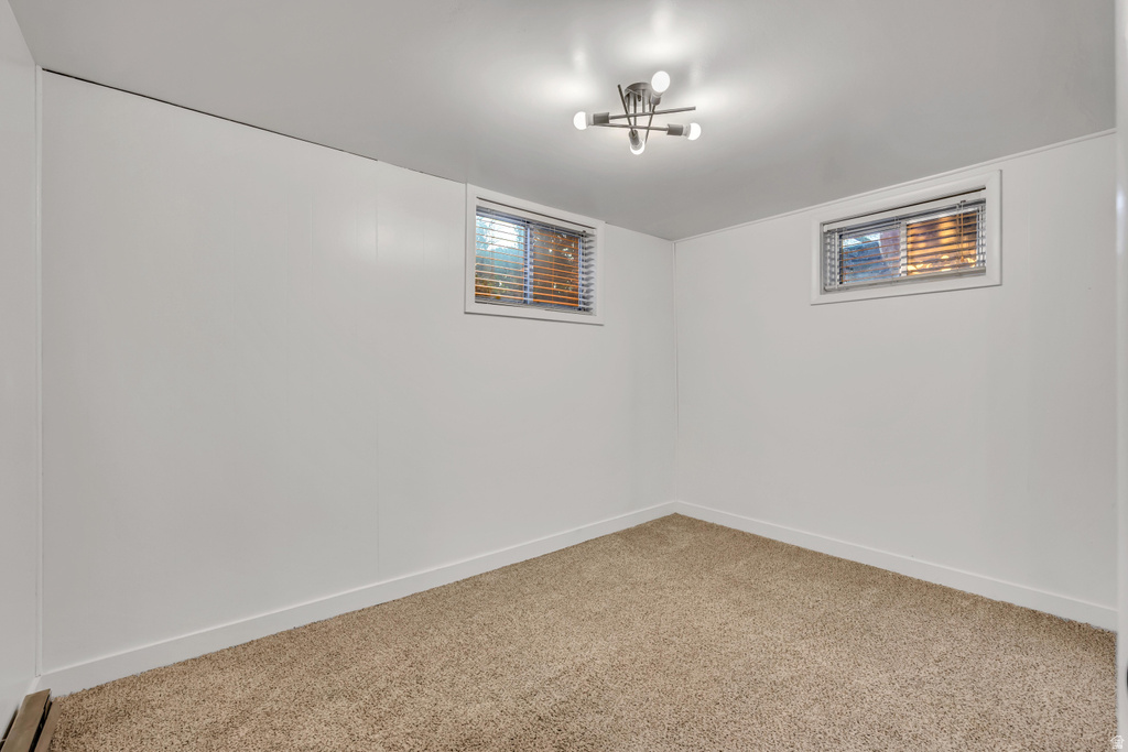 339 TYLER AVE Ogden, UT 84404