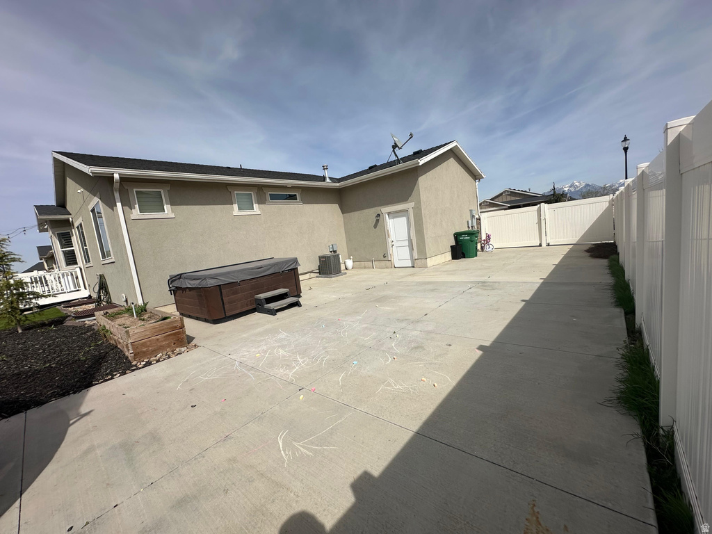 9572 S LEA HEATHER WAY West Jordan, UT 84081