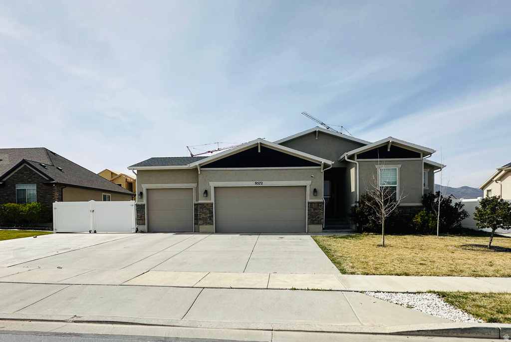 9572 S LEA HEATHER WAY West Jordan, UT 84081