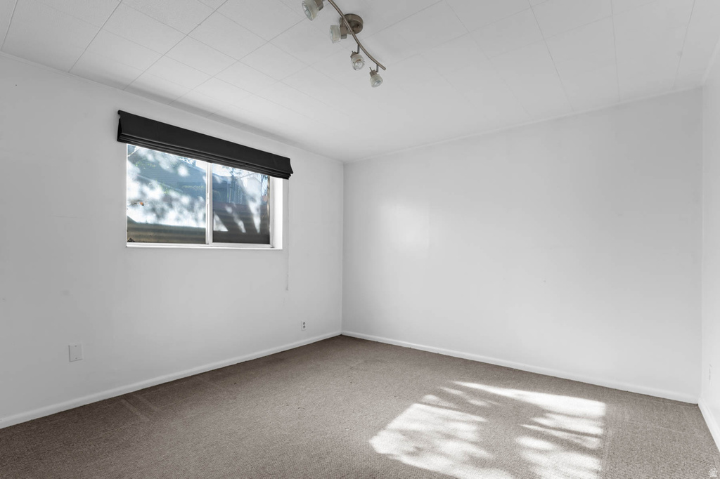 3215 S 2100 ST Millcreek, UT 84109