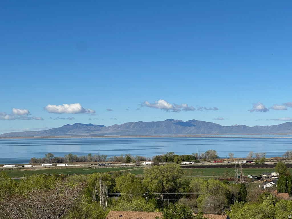 395 S 200 E Willard, UT 84340