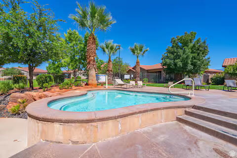 3800 PARADISE VILLAGE DR #49 DR #49 Santa Clara, UT 84765