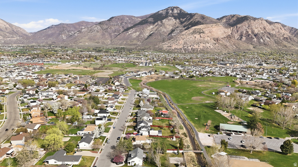 373 W 1500 N Harrisville, UT 84404