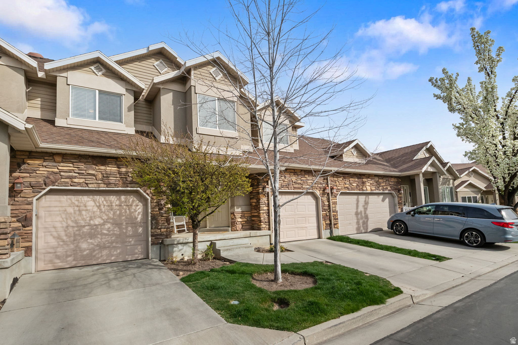 668 E CLEARWATER DR Layton, UT 84041