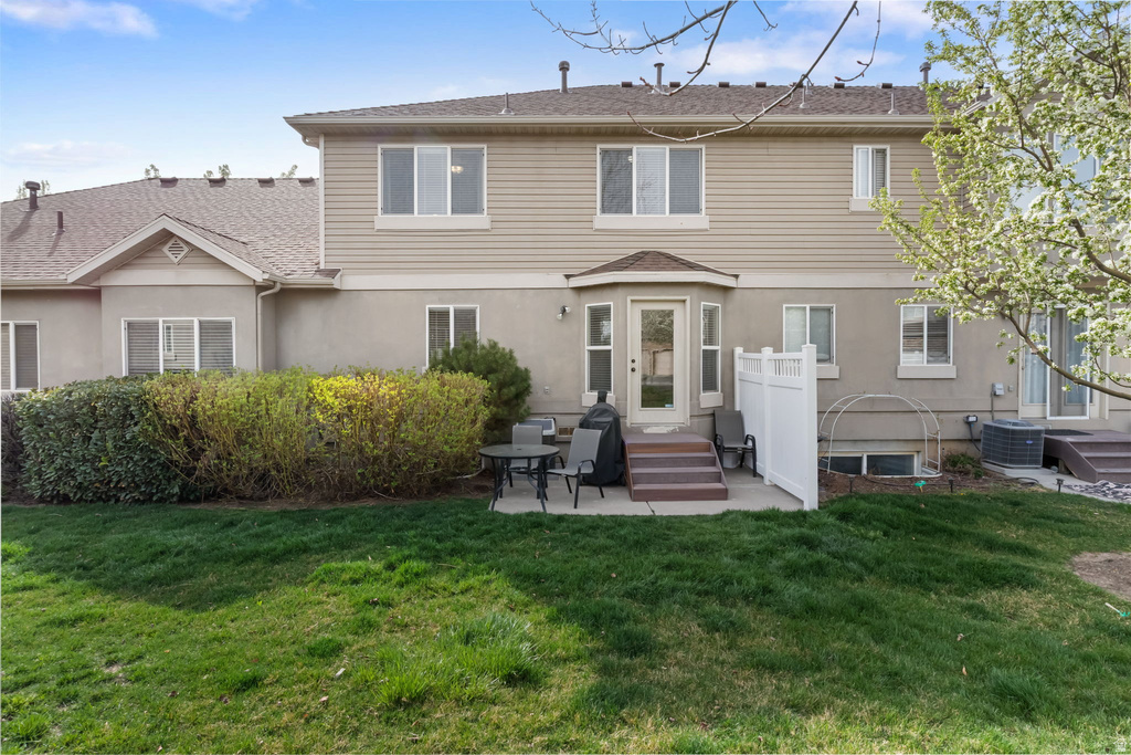 668 E CLEARWATER DR Layton, UT 84041