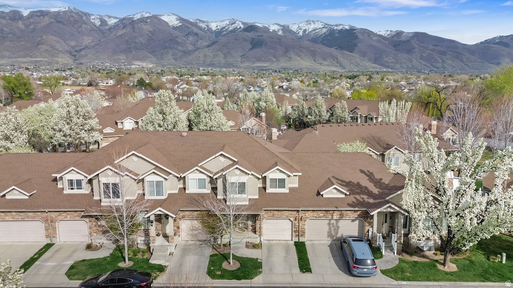 668 E CLEARWATER DR Layton, UT 84041