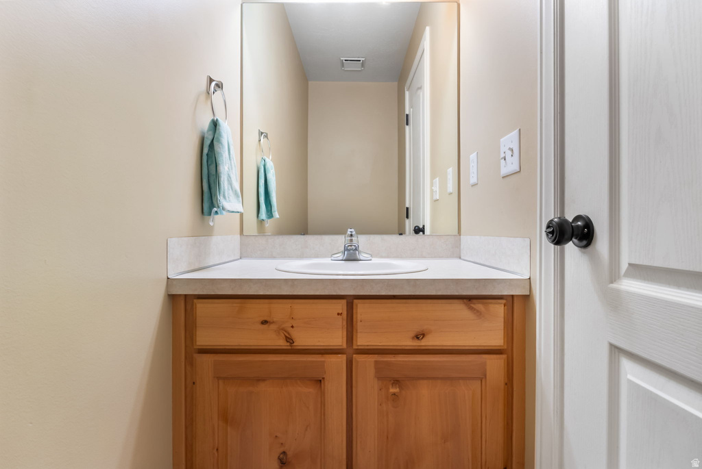 668 E CLEARWATER DR Layton, UT 84041