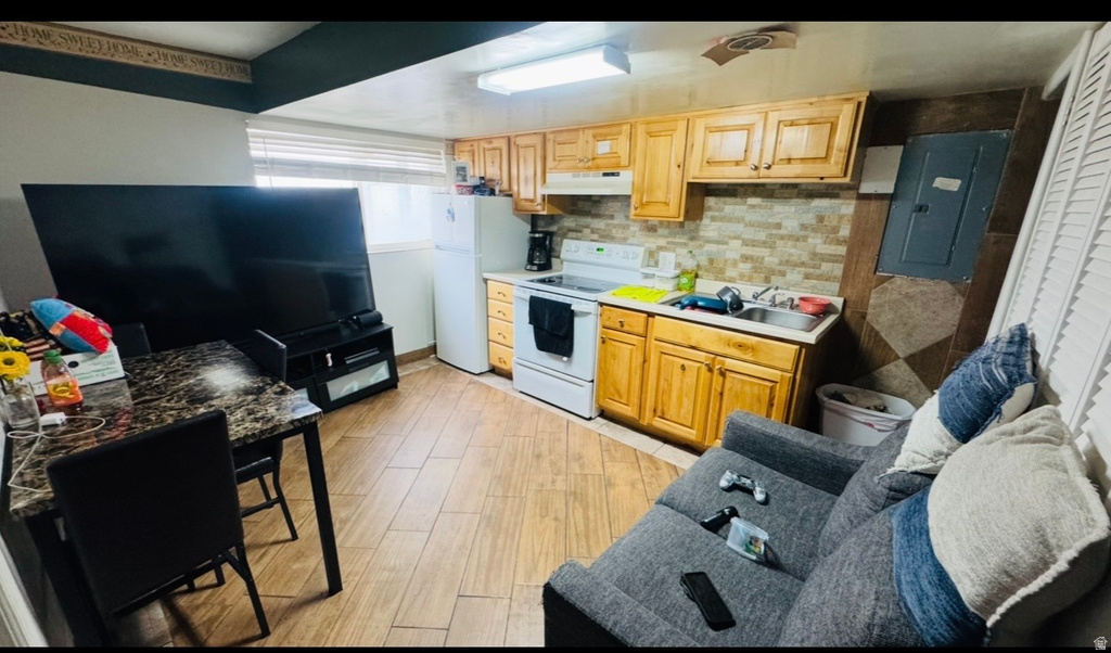 5504 W RIDGE FLOWER WAY Salt Lake City, UT 84118