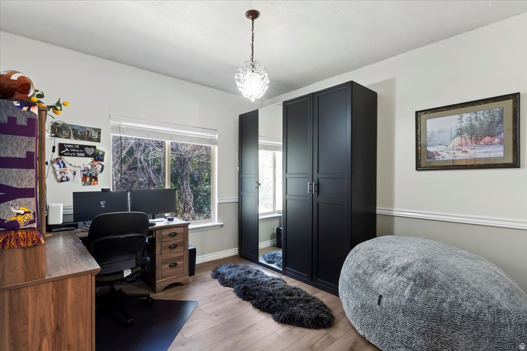 1934 N HORSEMAN CIR Layton, UT 84040