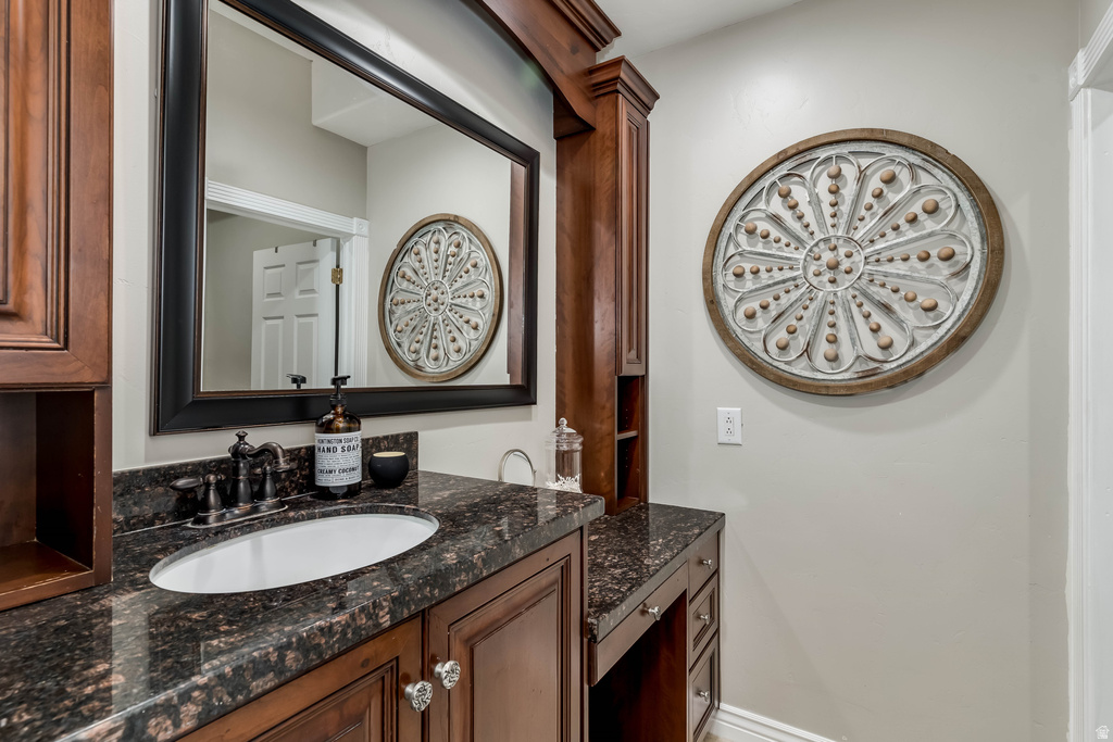 1934 N HORSEMAN CIR Layton, UT 84040