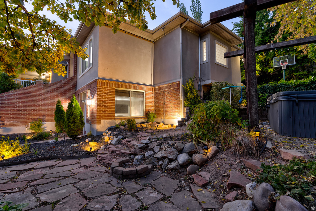 1934 N HORSEMAN CIR Layton, UT 84040