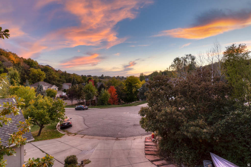 1934 N HORSEMAN CIR Layton, UT 84040