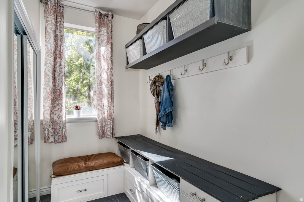 1934 N HORSEMAN CIR Layton, UT 84040