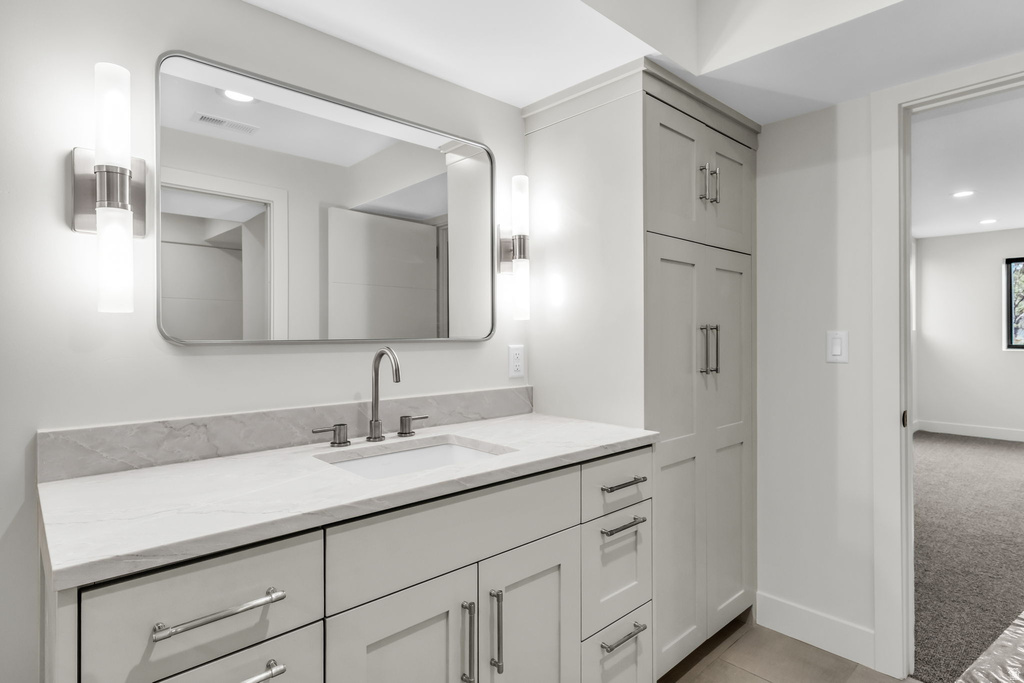 7775 N PINEBROOK RD Park City, UT 84098