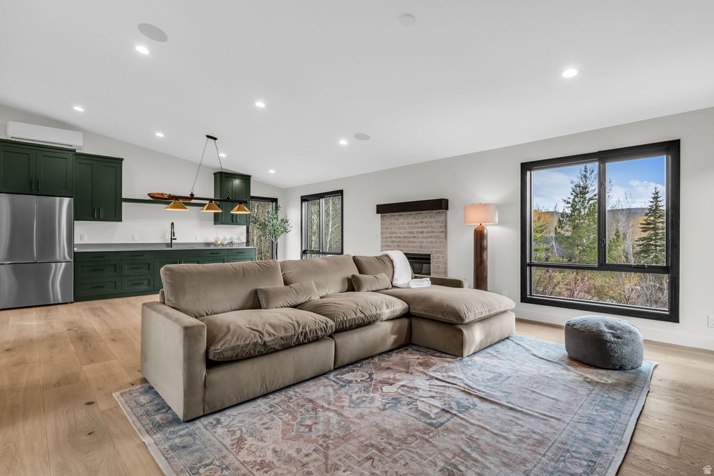 7775 N PINEBROOK RD Park City, UT 84098