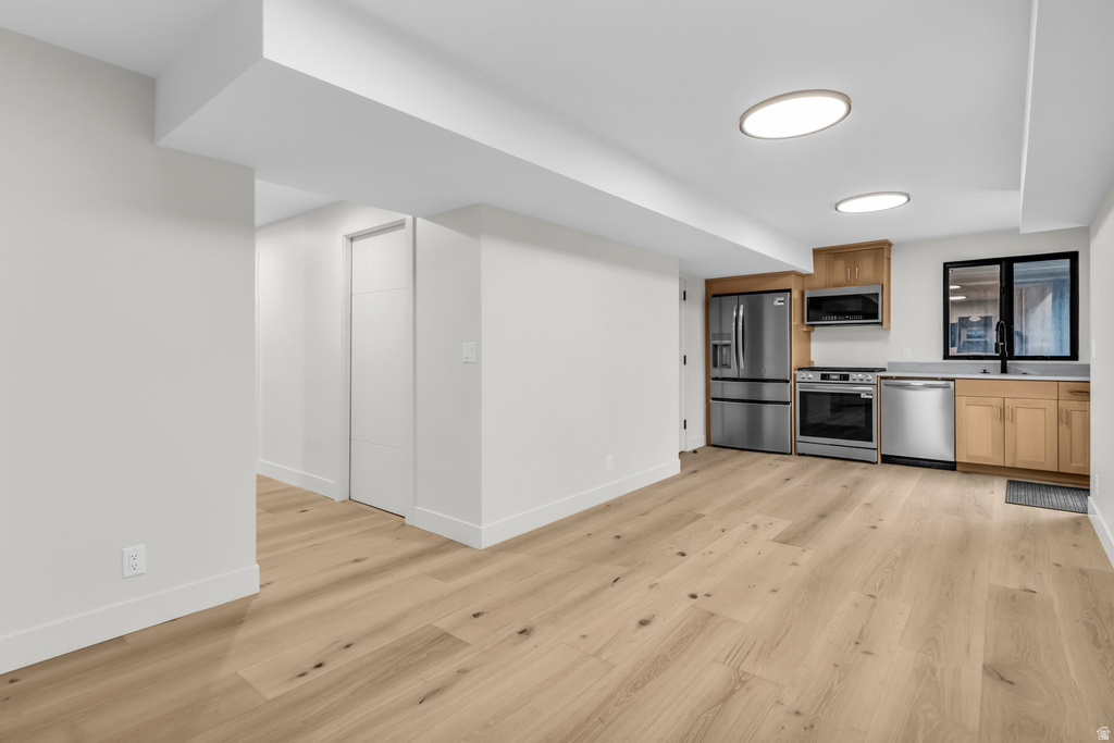 7775 N PINEBROOK RD Park City, UT 84098