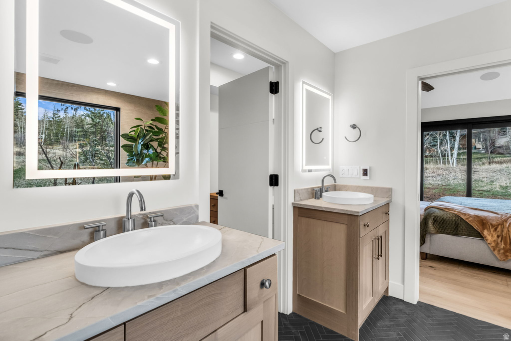 7775 N PINEBROOK RD Park City, UT 84098