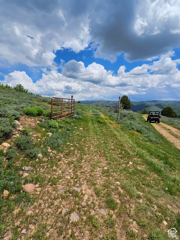 3378 N OAK CANYON RD CYN Huntsville, UT 84317