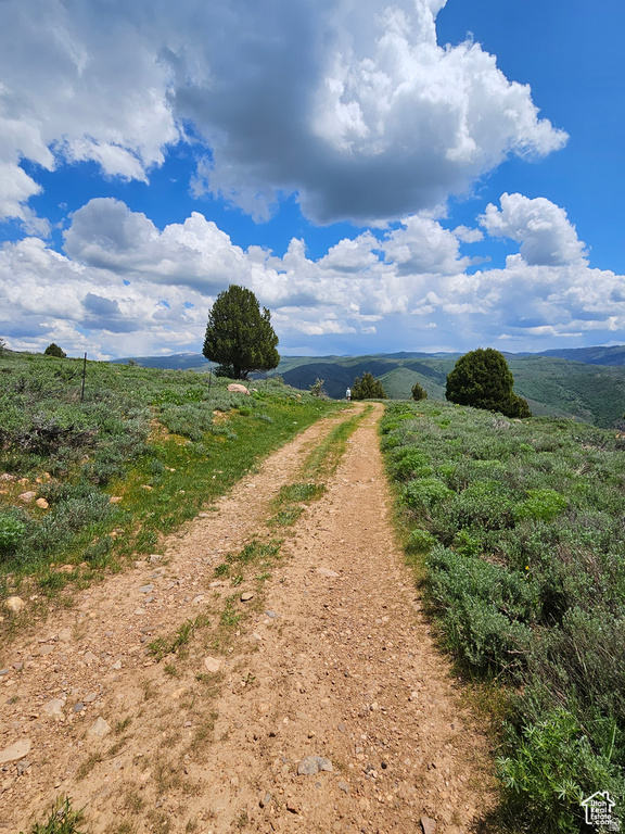 3378 N OAK CANYON RD CYN Huntsville, UT 84317