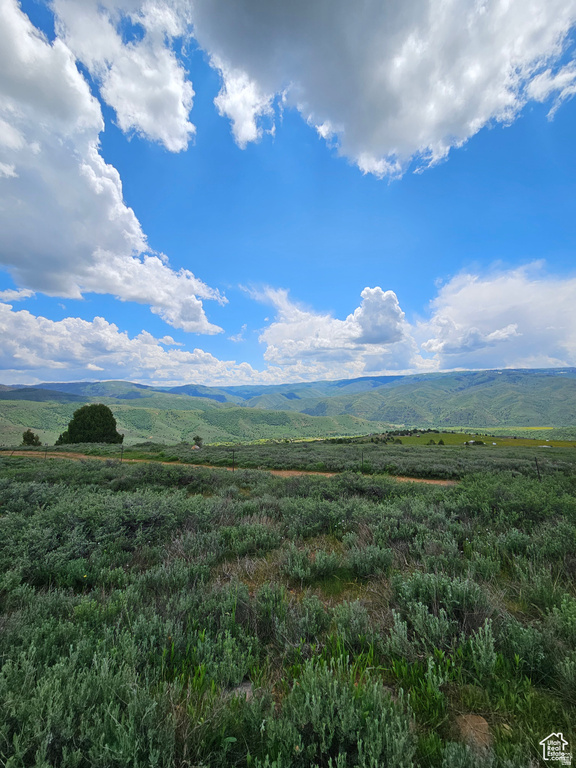 3378 N OAK CANYON RD CYN Huntsville, UT 84317