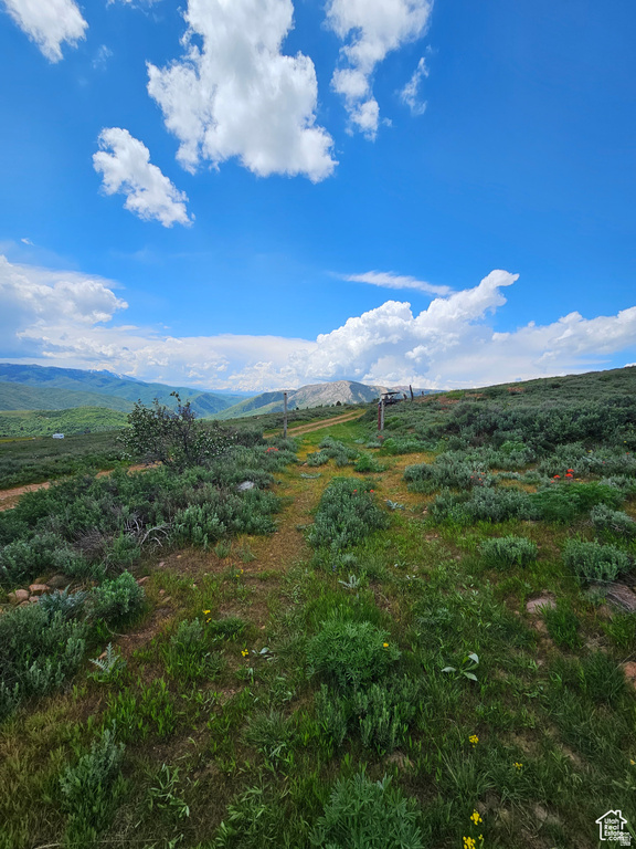 3378 N OAK CANYON RD CYN Huntsville, UT 84317