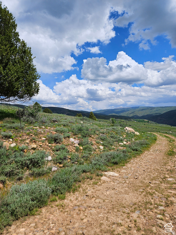 3378 N OAK CANYON RD CYN Huntsville, UT 84317