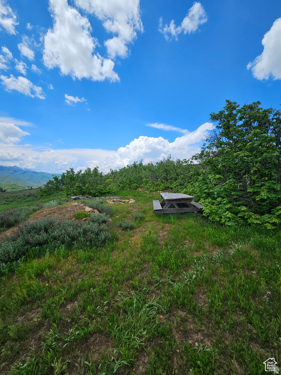 3378 N OAK CANYON RD CYN Huntsville, UT 84317