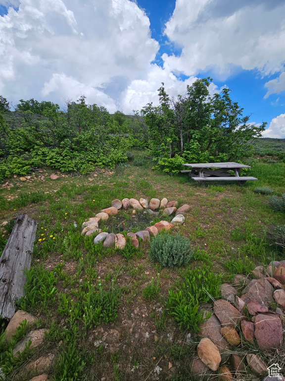 3388 N OAK CYN Huntsville, UT 84317