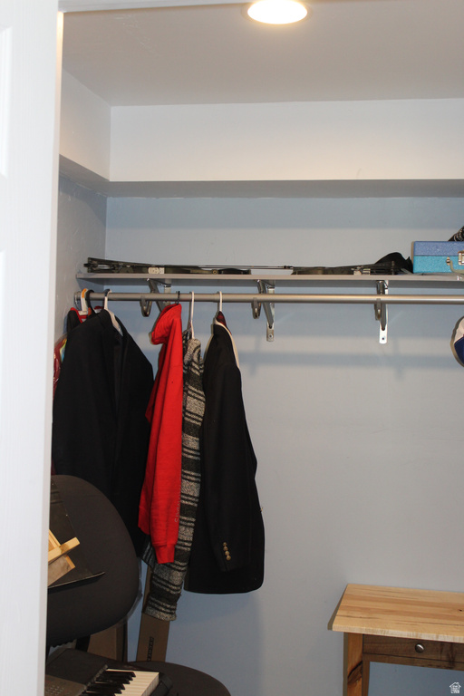 70 N ASPEN Grantsville, UT 84029