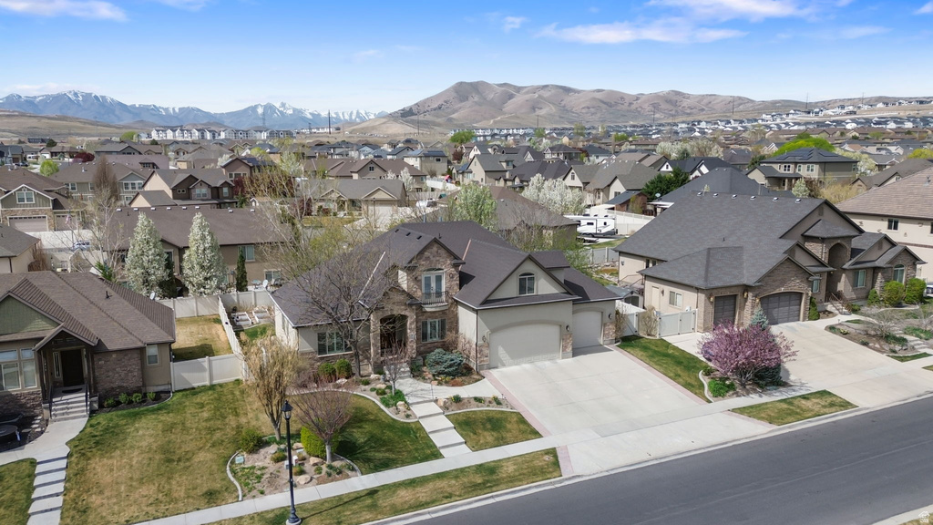 1733 N LYNDI LN Saratoga Springs, UT 84045