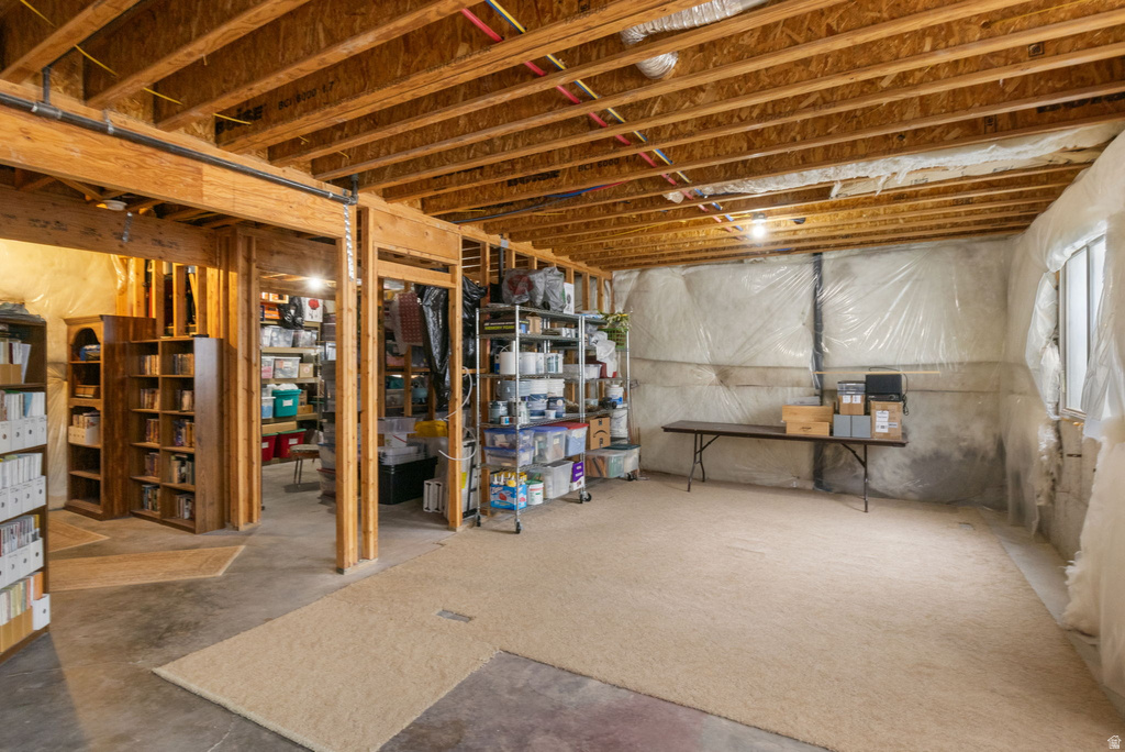 1733 N LYNDI LN Saratoga Springs, UT 84045