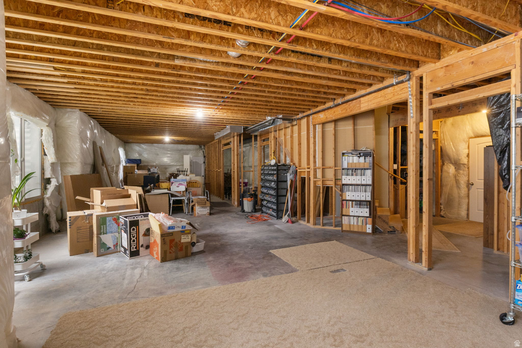 1733 N LYNDI LN Saratoga Springs, UT 84045