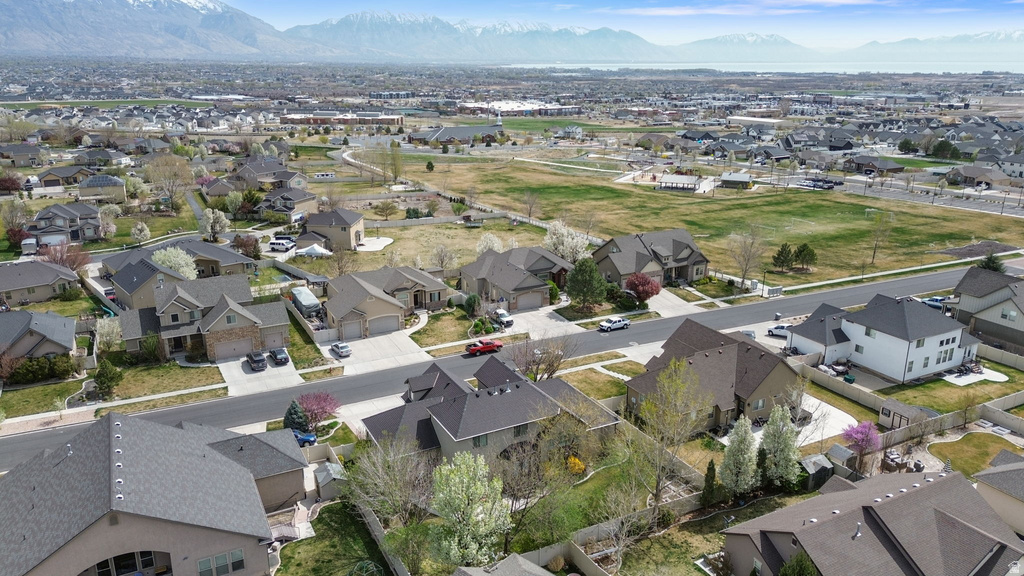 1733 N LYNDI LN Saratoga Springs, UT 84045