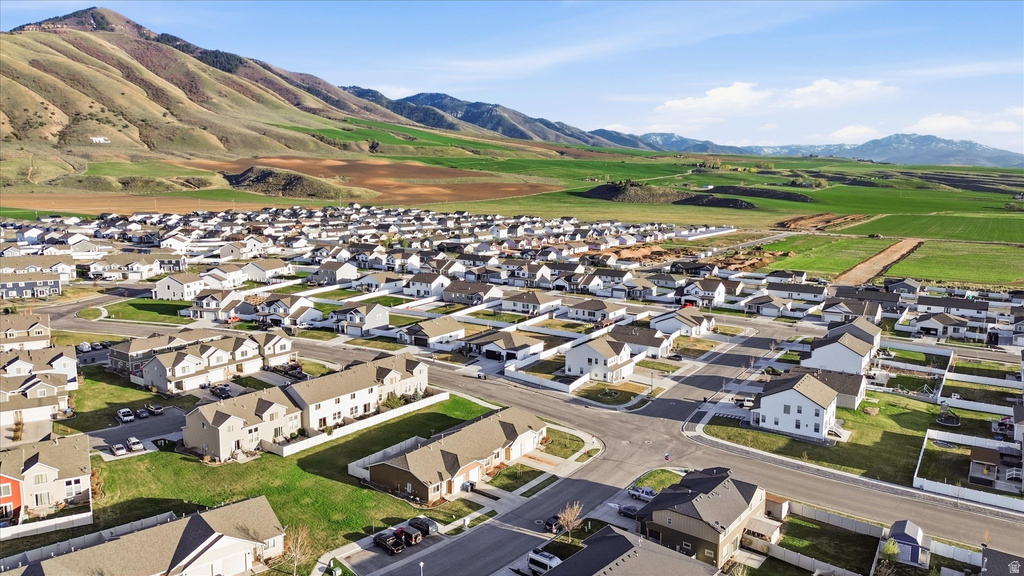 419 S 1250 E Hyrum, UT 84319