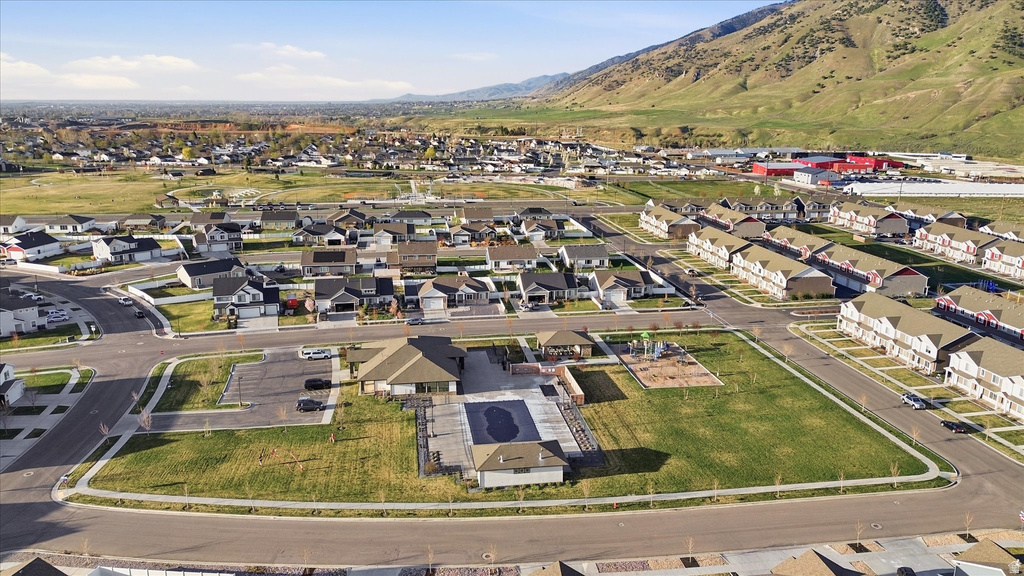 419 S 1250 E Hyrum, UT 84319