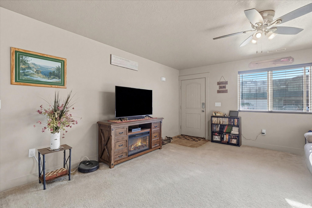 419 S 1250 E Hyrum, UT 84319