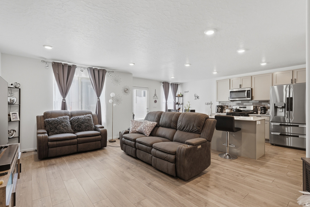 3801 S BALD KNOLL DR #1460 Magna, UT 84044